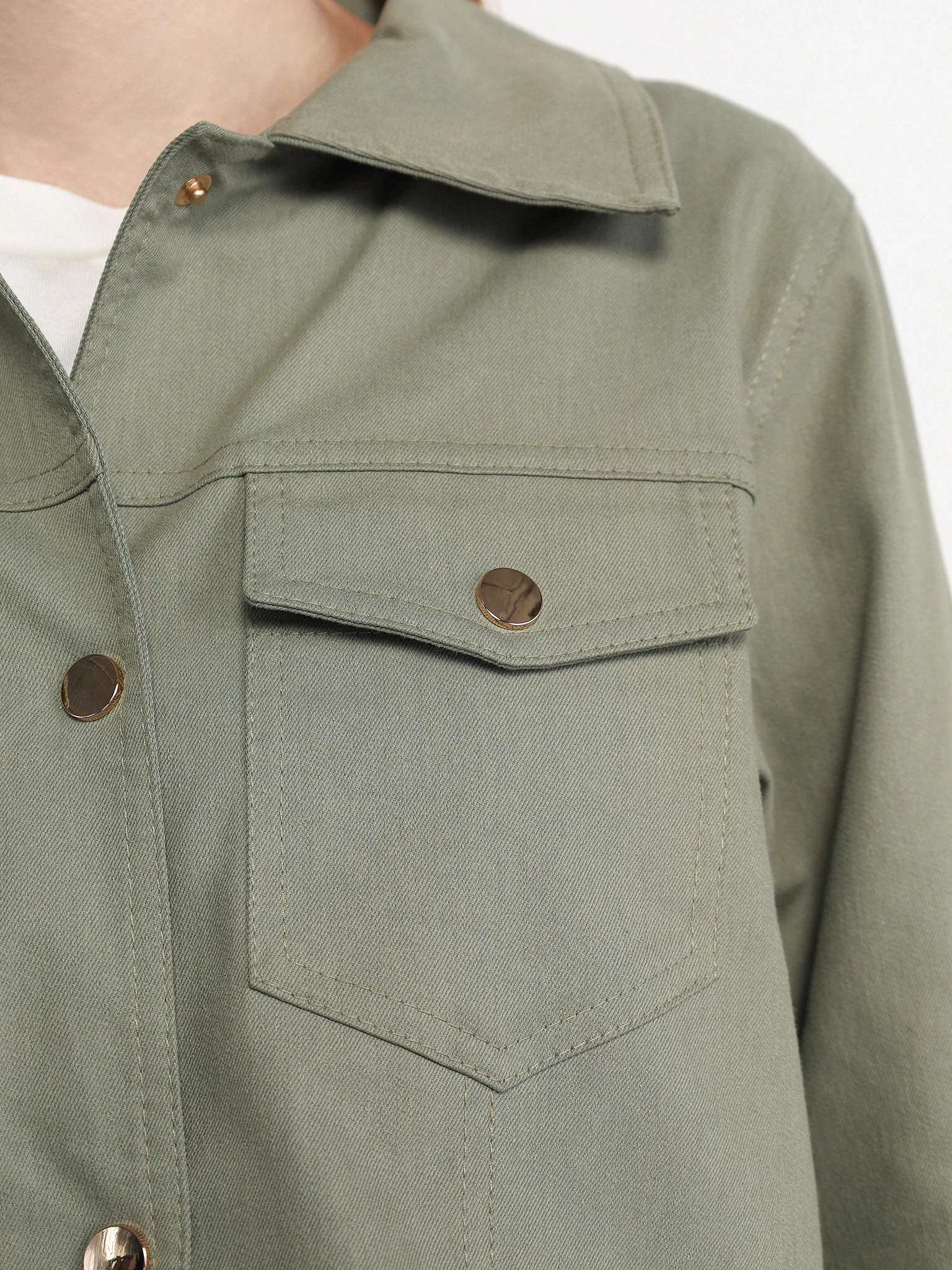 Жакет цвета хаки с кокеткой